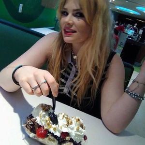 Meet your Posher, Kimmy